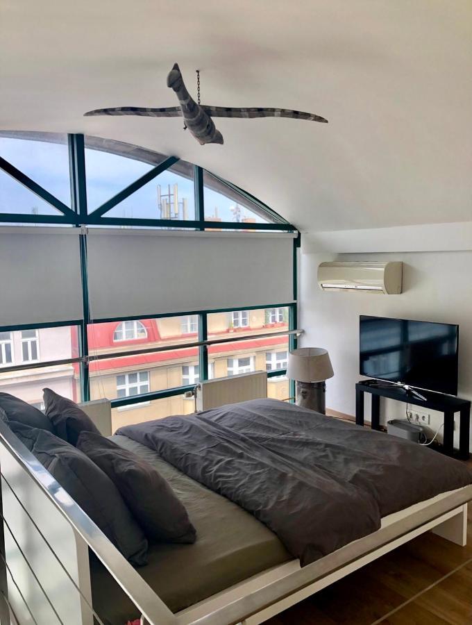 Romantic Studio With Jacuzzi Prag Dış mekan fotoğraf